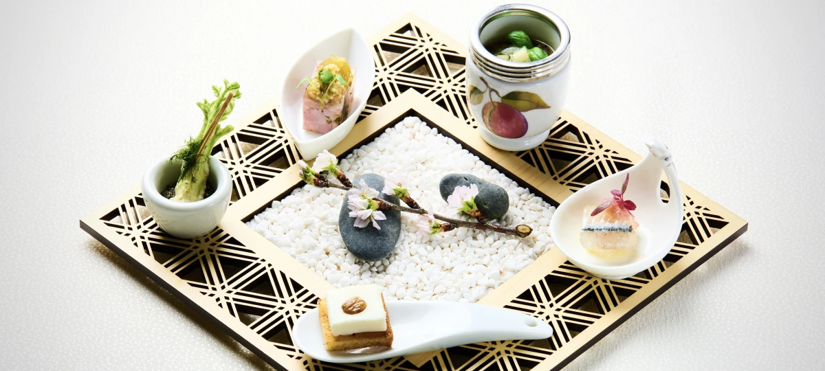 一期一会の美食体験★心を満たす珠玉のフレンチコースに舌鼓 | 【Anny限定★お祝いディナープラン】珠玉のフレンチコース＋乾杯用グラスシャンパーニュ＋メッセージを添えたデザートでサプライズ★素材の魅力、造り手の想いを紡ぐ逸品を堪能〜溜池山王駅直結 / フランス料理界の巨匠・坂井宏行シェフの味を継承する名店