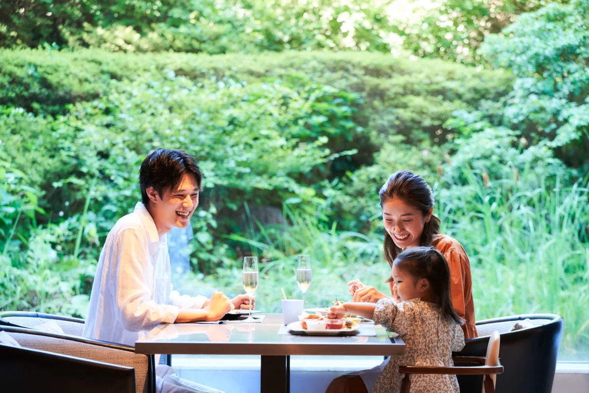 心に優しく刻まれる感動体験★最高のおもてなしと共にご家族で過ごす特別な時間 | 【千歳飴付★七五三お祝い / おとな2名分＋お子さま1名分セットプラン】美食の饗宴〜和の趣を纏うイタリアンお祝いコース★ホールケーキ付きコースあり〜品川駅徒歩3分★日本庭園を望む上質空間 / ザ・プリンスさくらタワー東京