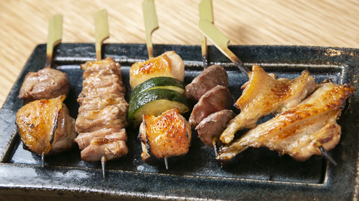 【最大4名・個室確約 アニバーサリープラン】料理長こだわりの比内地鶏料理フルコース全16品★完全個室のプライベート空間でお祝いに最適な和の贅沢を★田端駅から徒歩8分の大人の隠れ家的焼き鳥専門店 3