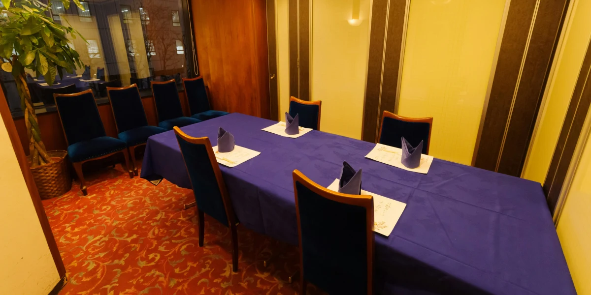 【最大6名・完全個室】ビジネス接待・会食に最適◆伊勢海老や国産牛フィレの石板焼など全12品ランチ／ディナー＋オリジナルメッセージカード対応｜ランドマーク「大森ベルポート」内の落ち着きある空間で商談・おもてなしを 座席