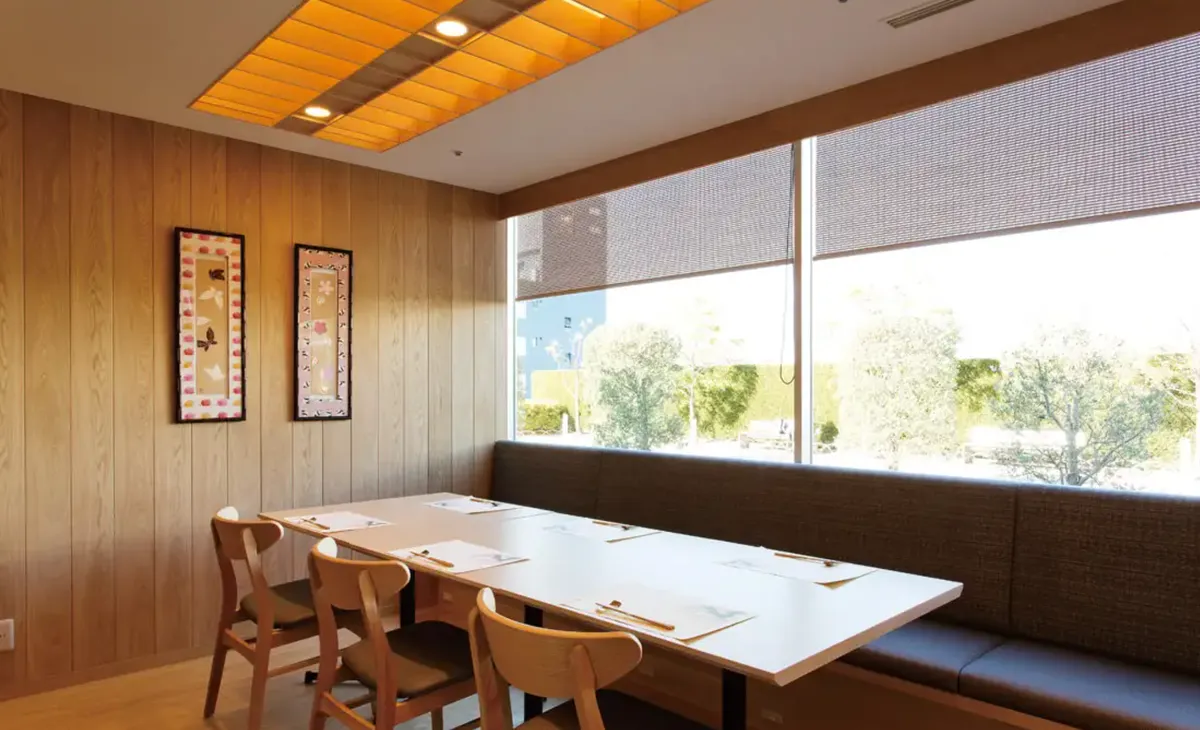 【最大18名様 / 個室確約*お食い初めプラン】シルクのような名物湯葉と豆腐の贅沢お祝い懐石〜小さなお子様連れでも安心◎成城学園前駅徒歩1分・和モダン個室で心安らぐお祝いのひとときをの写真 5