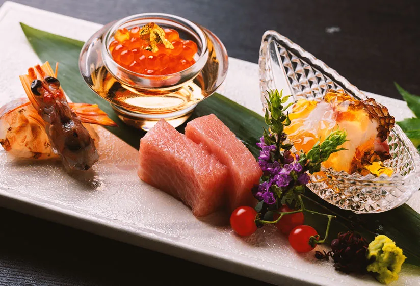 旬の食材を使用した数々の料理や黒毛和牛ステーキで祝う | 【アニバーサリーディナー】個室確約★旬魚盛り合わせや黒毛和牛ステーキ、九州産特A米土鍋御飯を堪能する【唐松~Karamatsu~】+1ドリンク★櫛田神社前駅より徒歩2分