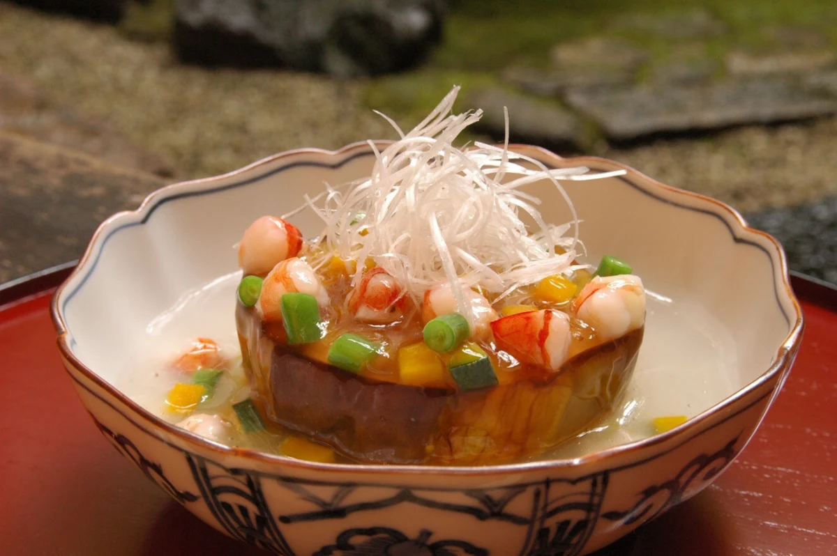 二十四節気をもとにした懐石コース料理 9
