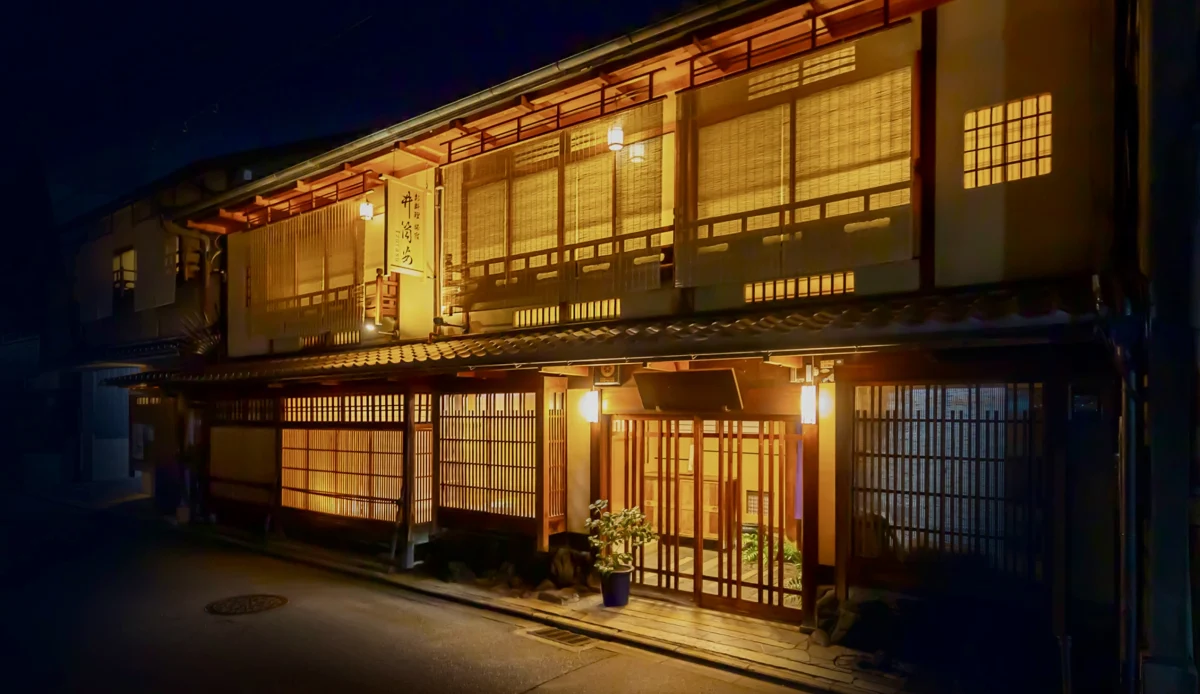 【個室確約 / 東本願寺エリアの大人の隠れ家×アニバーサリーディナープラン】二十四節気をもとにした懐石コース料理に舌鼓〜創業180年 京町家の魅力を堪能★京都駅徒歩10分の写真 4