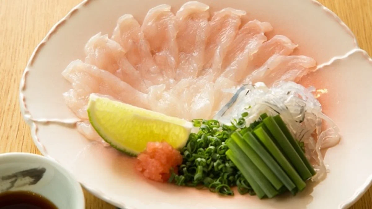 和空間で味わう職人技が光る懐石料理 | 【個室選択可／最大20名・お祝いプラン】すっぽんorとらふぐ×ずわい蟹の豪華コース★銀座の洗練された日本料理とともに、記憶に残るお祝いを