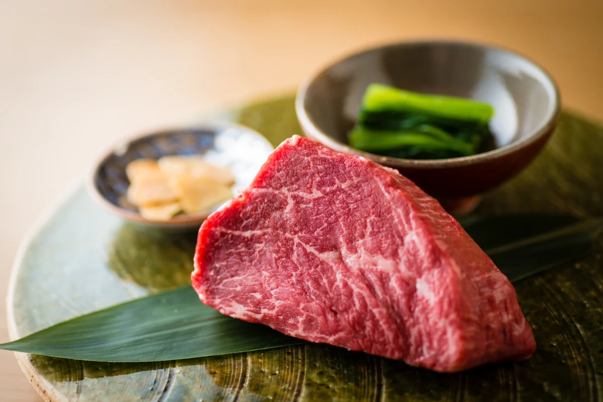 【レストラン貸切 お食い初めランチプラン】鯛のお頭付きお食い初め膳+黒毛和牛食べ比べ!豪華鉄板焼きランチコース全6品+乾杯ドリンク★ホテルカンラ京都でおめでたい100日をお祝い★の写真 3