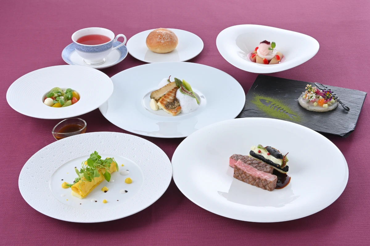 季節ごとの旬の味わいを楽しむ贅沢フレンチコース | 【個室確約 ファーストバースデープラン】見た目も可愛いお子様コース+豪華フレンチディナーコース＋ファーストバースデーケーキ★フォトサービス付き★お子様の節目のお祝いを福山ニューキャッスルホテルで盛大にお祝い★