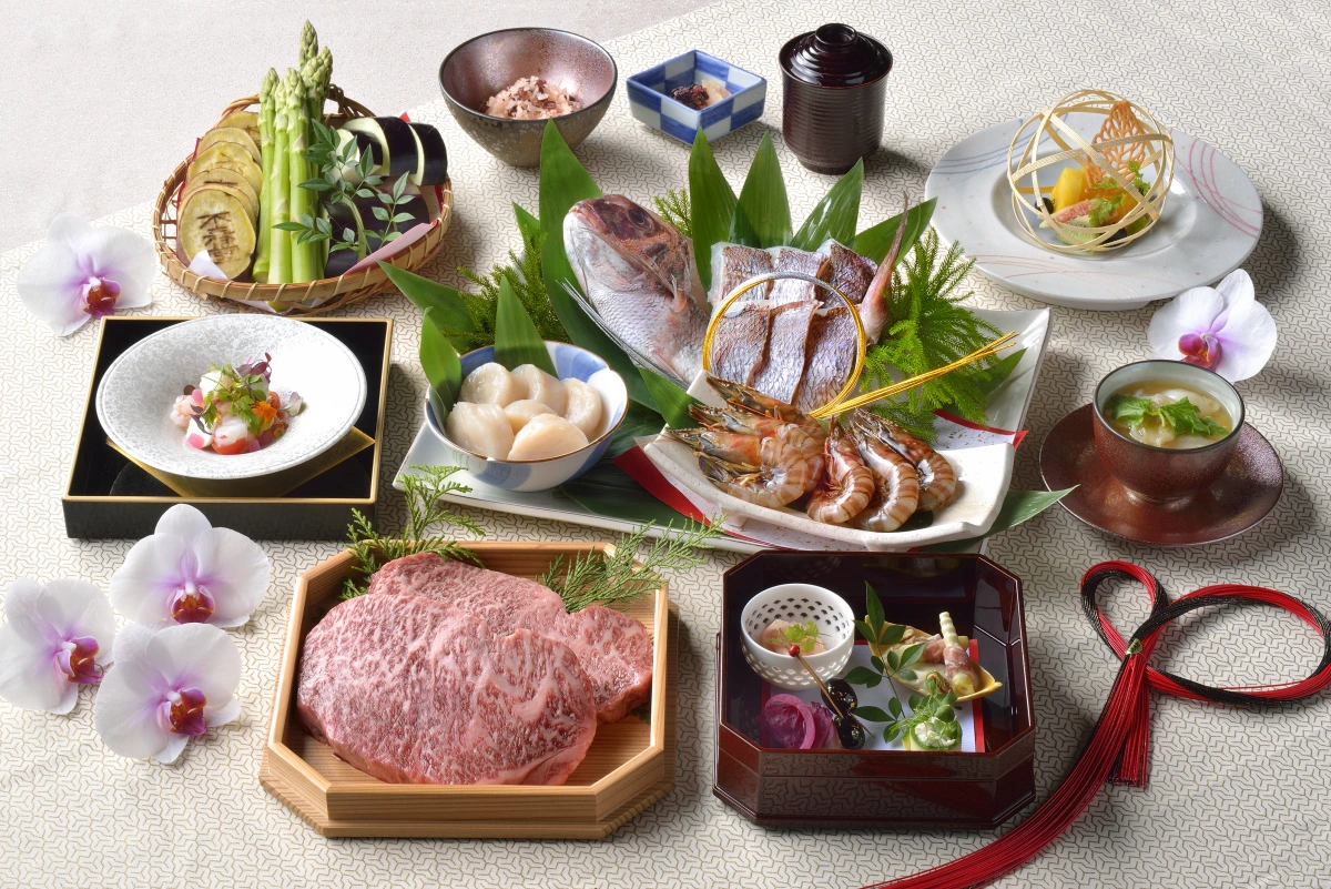 華やかな料理がお祝いの席を色鮮やかに演出 | 【4名~20名様×個室確約】お顔合わせプラン★ハレの日を祝う華やか石焼会席コース全6品【翔雲】+乾杯ドリンク付き★ホテル椿山荘東京で家族の誕生を祝福