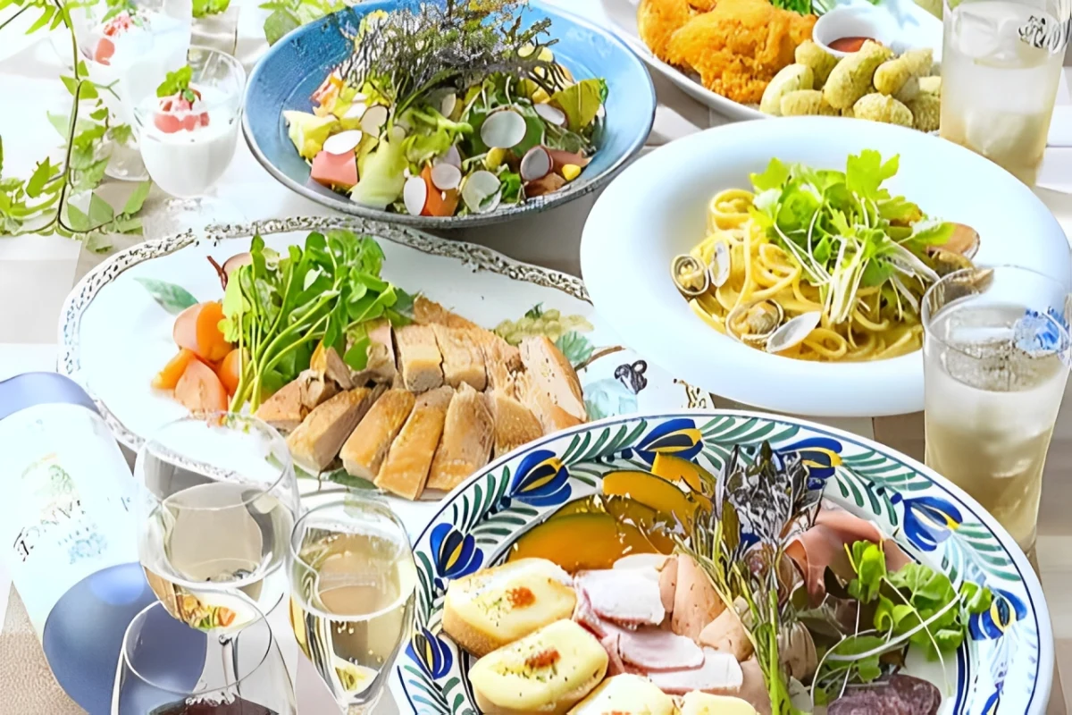 【お祝いプラン】2名〜17名対応！仙台の隠れ家イタリアンで楽しむ各種お祝い★豪華大皿ディナー＋メッセージプレート＋飲み放題付き／木目調の落ち着いた空間で記念日にも◎ 料理