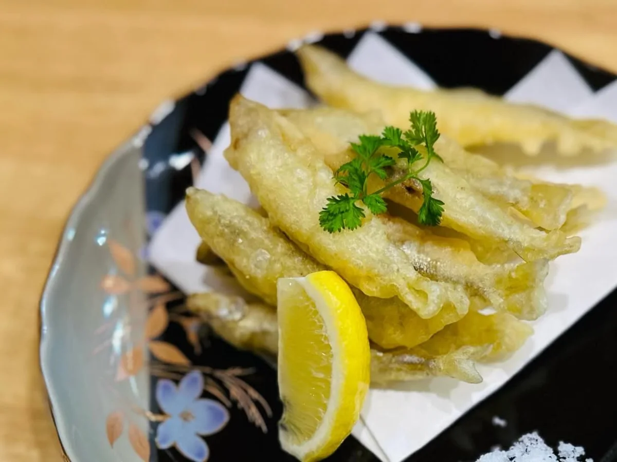 【個室選択可能／アニバーサリープラン】おでんの盛り合わせやこだわりの和食を含む全9品+飲み放題★草津駅近の和モダン空間で特別な記念日ディナーを 料理