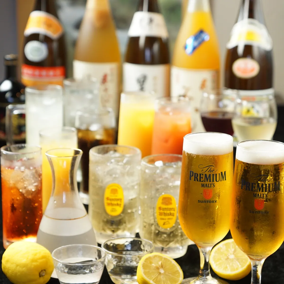 お酒好きにはたまらない2時間飲み放題付き | 最大8名様【絶景×個室確約 結納・お顔合わせプラン】慶事に相応しい豪華プラン『椿コース』全8品＋2時間飲み放題付き★大阪駅から至近！美景を一望しながらご家族の縁を結ぶ