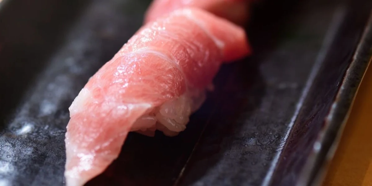 【Anny限定★最大6名様・完全貸切 /接待・会食プラン】美食にこだわるゲストの心を掴む★完全プライベート空間で極上江戸前鮨を堪能する贅沢なひととき★こだわりの旬食材を堪能！店主おまかせコース＋乾杯ドリンク★目黒駅徒歩30秒・大人の隠れ家で大切なゲストをおもてなし 料理