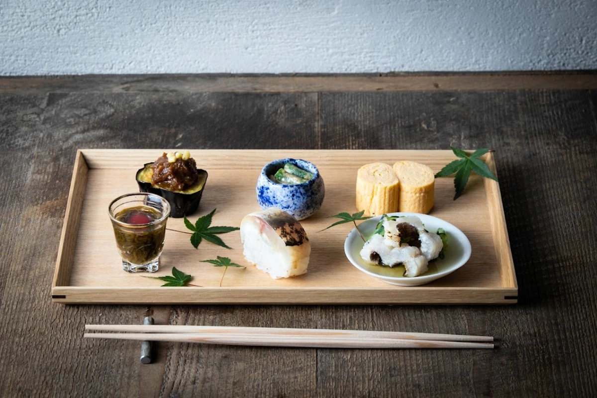 【三田|接待・会食におすすめ】築100年の町家で味わう旬の日本料理|4〜14名貸切・駅徒歩5分の和空間で叶えるビジネス会食プランの写真 5