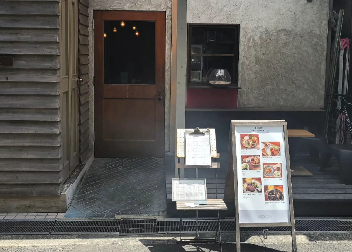 ゆったり過ごす、心斎橋の隠れ家で過ごす大人のアニバーサリー
| 【アニバーサリープラン】特別な日を彩る豪華フレンチコース+メッセージ付きプレート★本町のおしゃれレストランで至福アニバーサリー