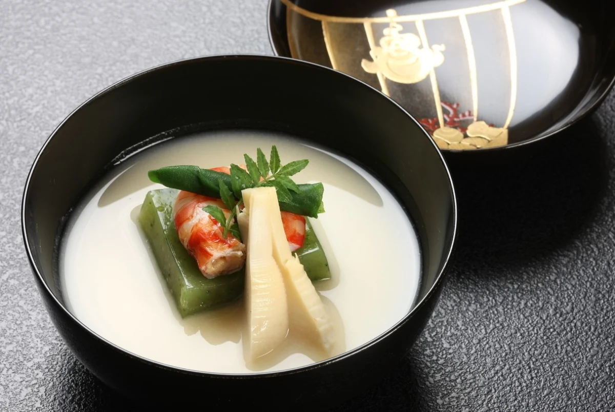 京懐石〈料理6品、御飯、水物〉 2