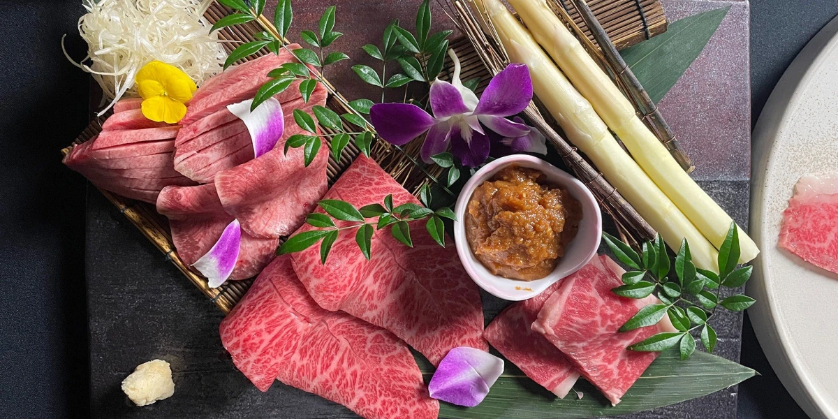“幻”の尾崎牛を堪能！極上の京都焼肉★心温まるおもてなしと共に | 【個室確約★アニバーサリープラン】“幻”の尾崎牛を堪能！極上京都焼肉★乾杯シャンパン＆メッセージ付きデザートプレートで華やかに彩る記念日★祇園四条駅徒歩2分