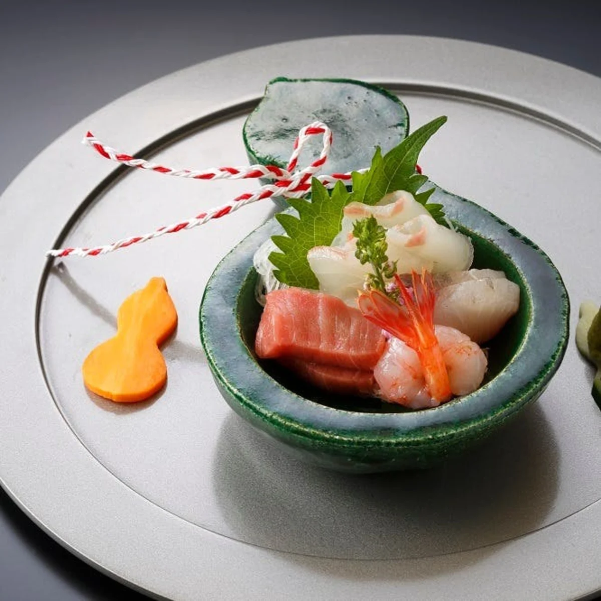 窓側半個室確約！【結婚記念日・誕生日お祝いプラン】和牛肉のステーキ付コース全10品＋1ドリンク付き！【懐石京錦】★東京駅の夜景を望む贅沢なホテルディナー★の写真 5
