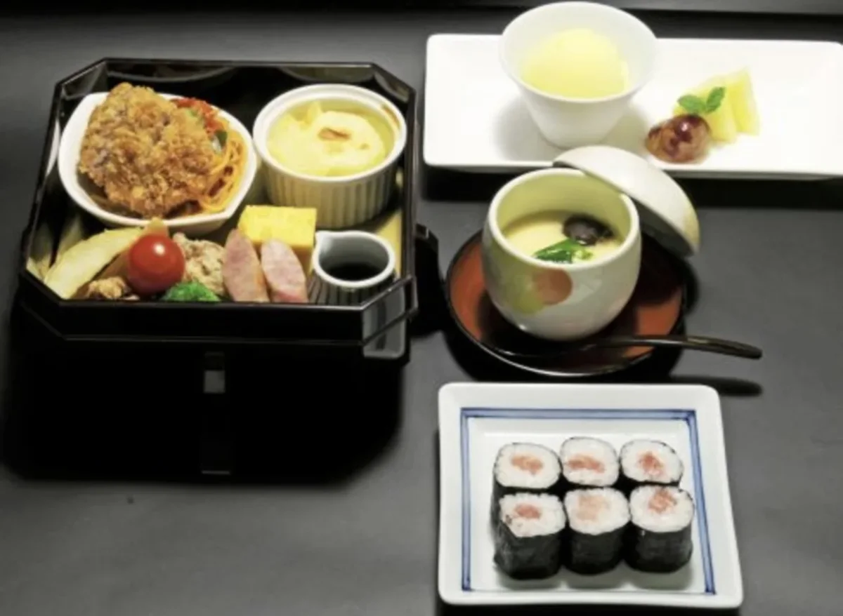 松阪牛一皿＆季節の味覚を楽しめるしゃぶしゃぶコース 2