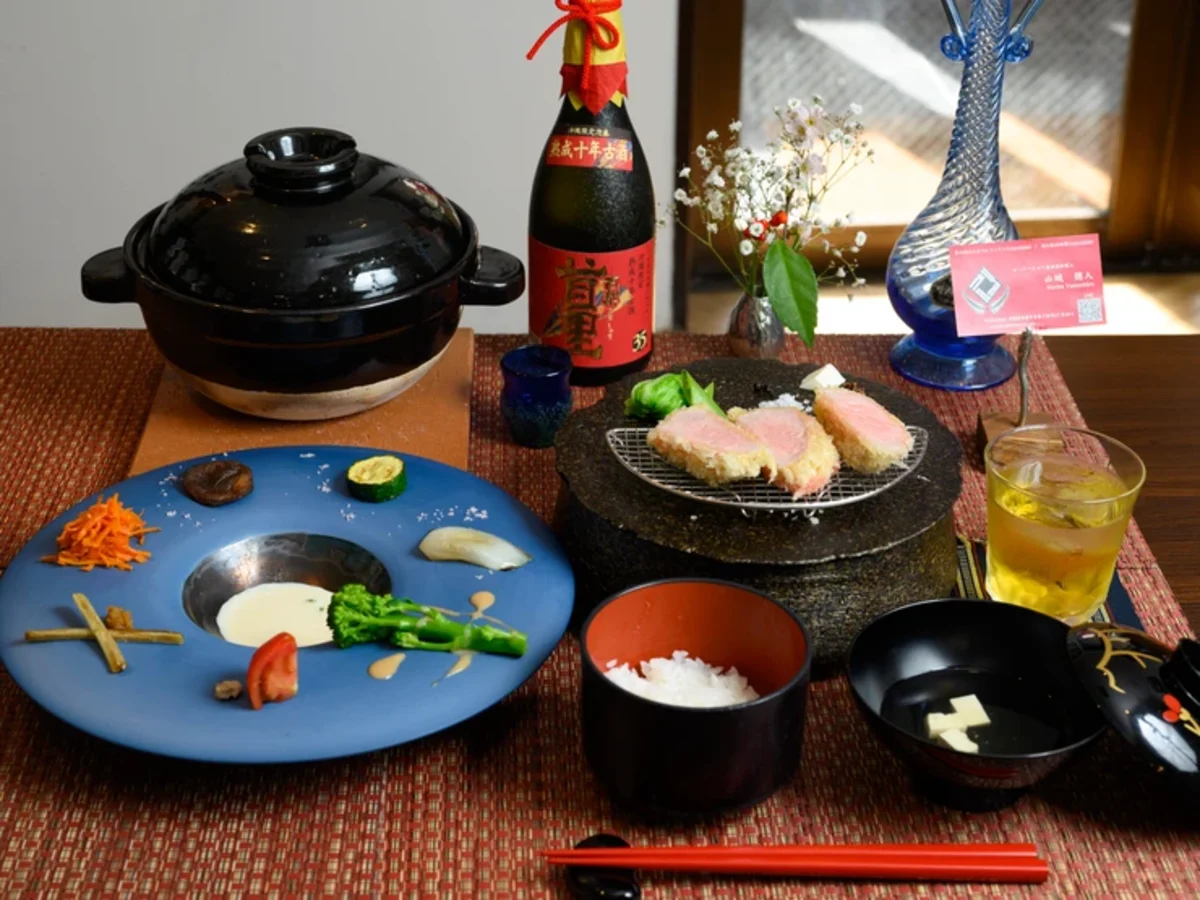 ［Annyオリジナルプラン］乾杯ドリンク、メッセージ入りデザートプレート付★沖縄の味を楽しむ特別ディナーコース★の写真 3