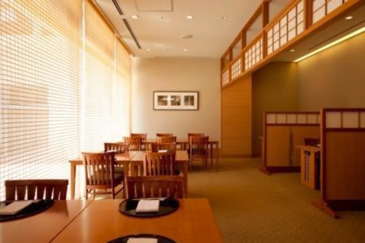 【異国情緒に包まれた記念日ディナーフレンチコース】北野プラザ六甲荘の名店!ビーフ&旬の魚料理を堪能するSouvenirコース全6品+ワンドリンク+メッセージプレート+記念写真サービスの写真 5