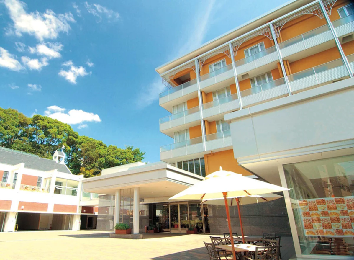 【異国情緒に包まれた記念日ディナーフレンチコース】北野プラザ六甲荘の名店!ビーフ&旬の魚料理を堪能するSouvenirコース全6品+ワンドリンク+メッセージプレート+記念写真サービスの写真 2