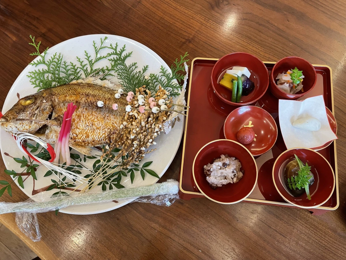 【個室確約 お食い初めランチプラン】焼鯛付のお食い初め膳と大人向け季節の京会席⭐︎完全個室でお子様と一緒に京の味わいを★ 4