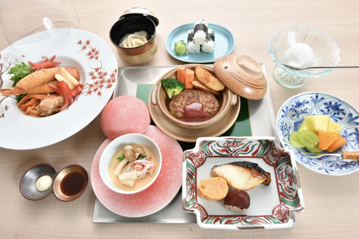 沖縄県産の食材を使用した和洋折衷フルコース＋フリードリンク 18