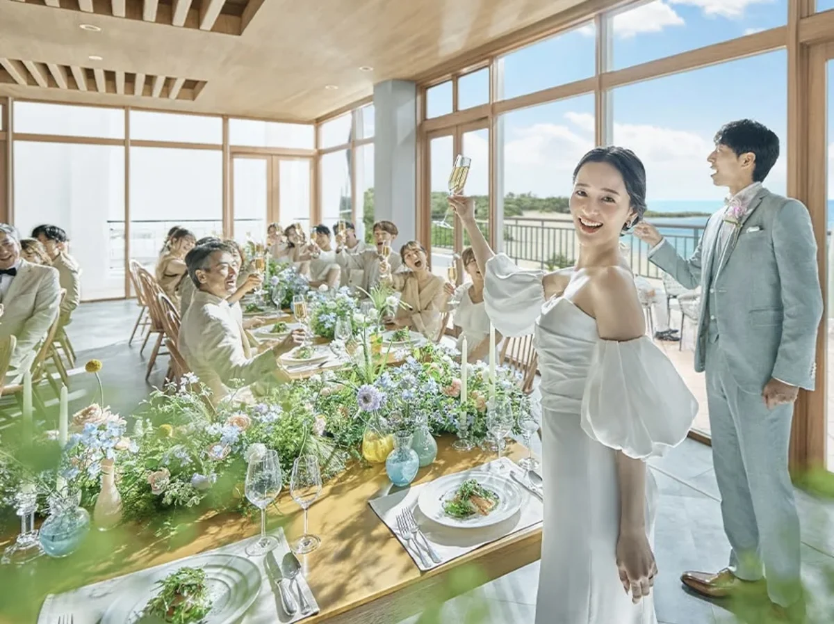 【最大60名様/個室確約×大人数のお祝いプラン】沖縄県産の食材を使用した和洋折衷フルコース＋フリードリンク★読谷の海を背景に特別感あふれるお祝い 座席