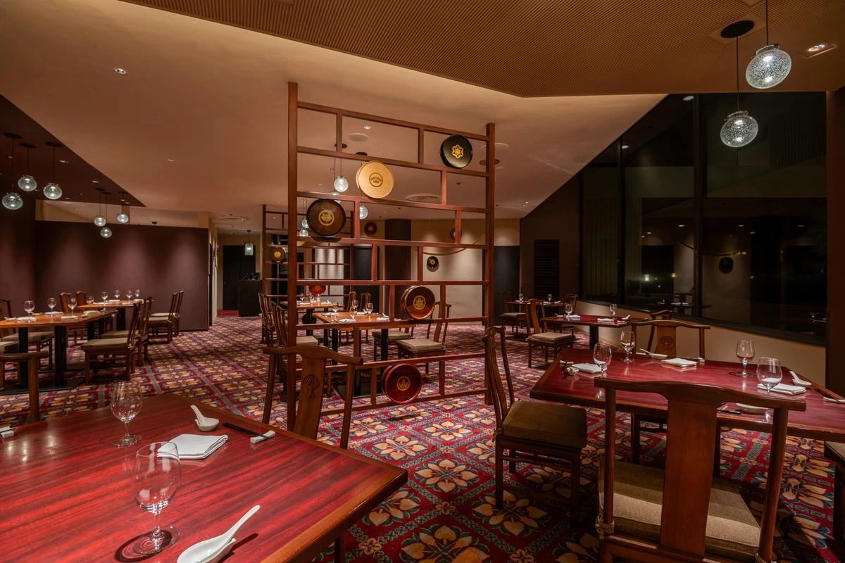 ラグジュアリー空間で祝う結納・顔合わせ | 最大12名【個室確約×顔合わせプラン】中華会席全8品★アートホテル成田内レストランで過ごすご両家の顔合わせのひととき★