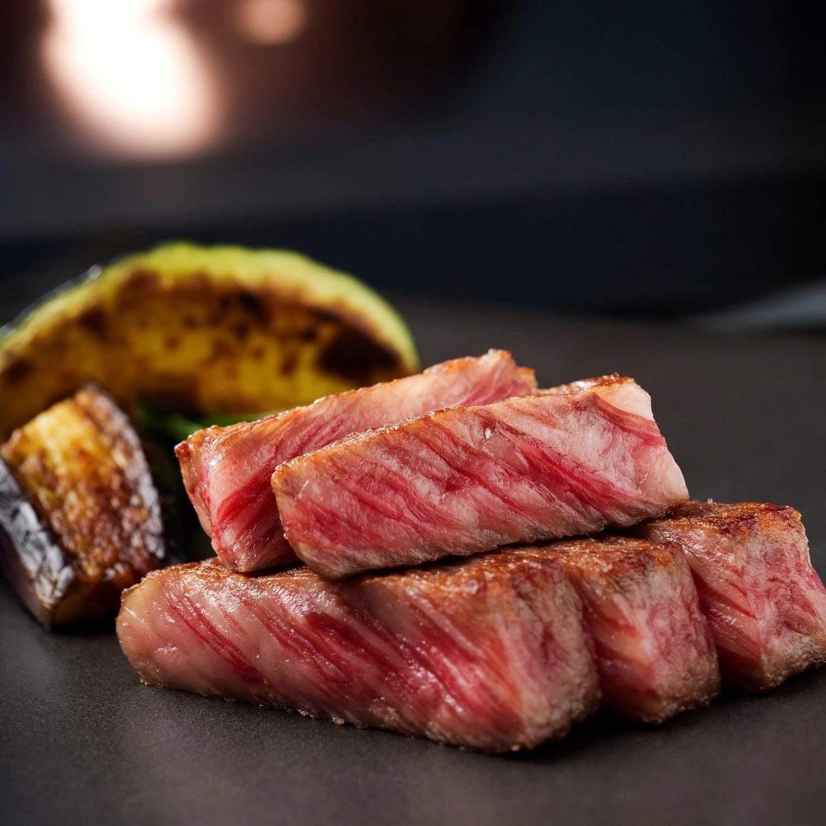 料理長厳選の銘牛と旬の素材が彩る全9品の鉄板焼コース | 【夜景眺望★アニバーサリーディナープラン】豪華鉄板焼きを味わう鉄板焼コース全9品+乾杯シャンパン+アニバーサリープレート★浦安ブライトンホテルベイ最上階★ホテル内レストランで過ごす至福のアニバーサリー★