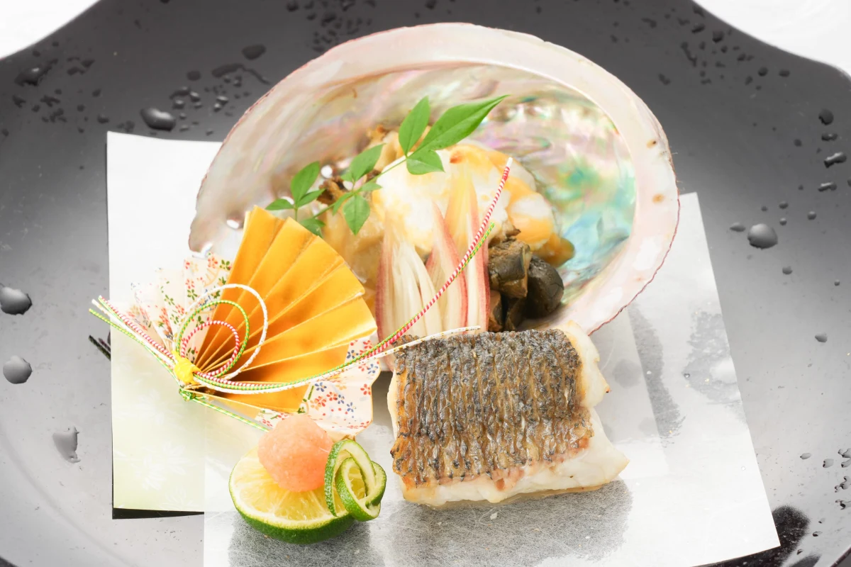 プロポーズプラン33,000円★温故GUP＋乾杯酒＋メッセージプレート（和祝い）＋半個室確約＋ラメ花束付き
+写真入りワインボトルプレゼント★ 5