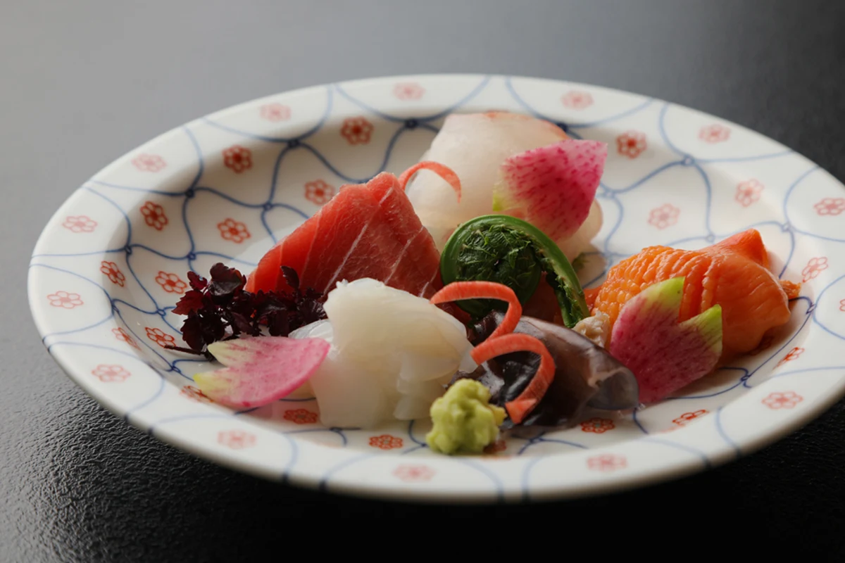 京懐石〈料理6品、御飯、水物〉¥25,300 / 名 2