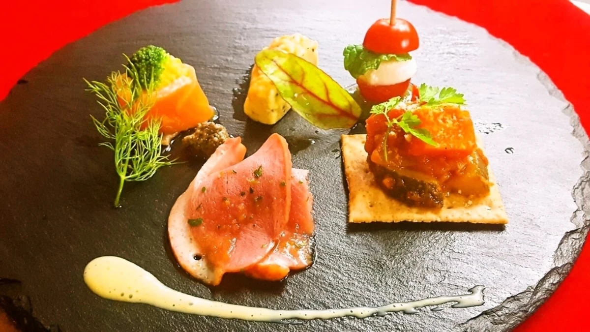 最高級国産A5黒毛和牛を含むイタリアン全6品★メッセージプレート＋花束★2時間飲み放題付き 1