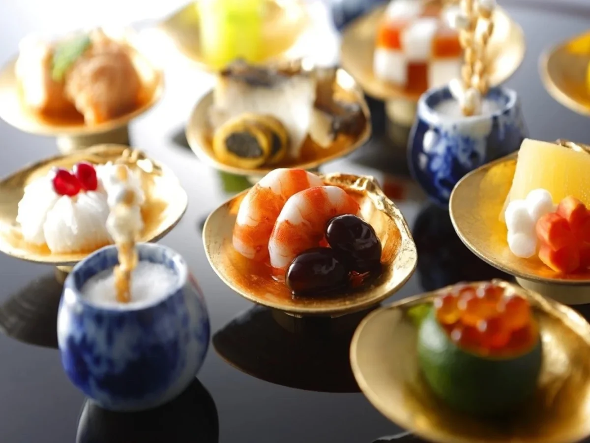 五感で楽しむ極上の特別会席★大切な方へ贈る美食のひととき | 【チャペル貸切★サプライズプロポーズディナー】大切な方に贈る美食体験〜心尽くしの特別会席+乾杯ドリンク+花束+メッセージ付プレート★ホテルモントレエーデルホフ札幌〜地下鉄南北線・東豊線さっぽろ駅徒歩2分