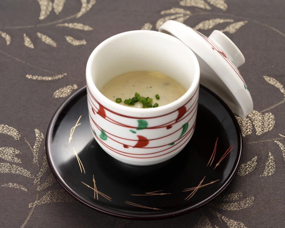 【Anny限定 アニバーサリープラン】個室 or 窓側席確約！懐石コース全9品＋乾杯スパークリング＋花束＋メッセージ付きケーキ＋ボトルワインのお土産付き★新宿三丁目駅直結！アクセス抜群の好立地でアニバーサリーをお祝い★ 5