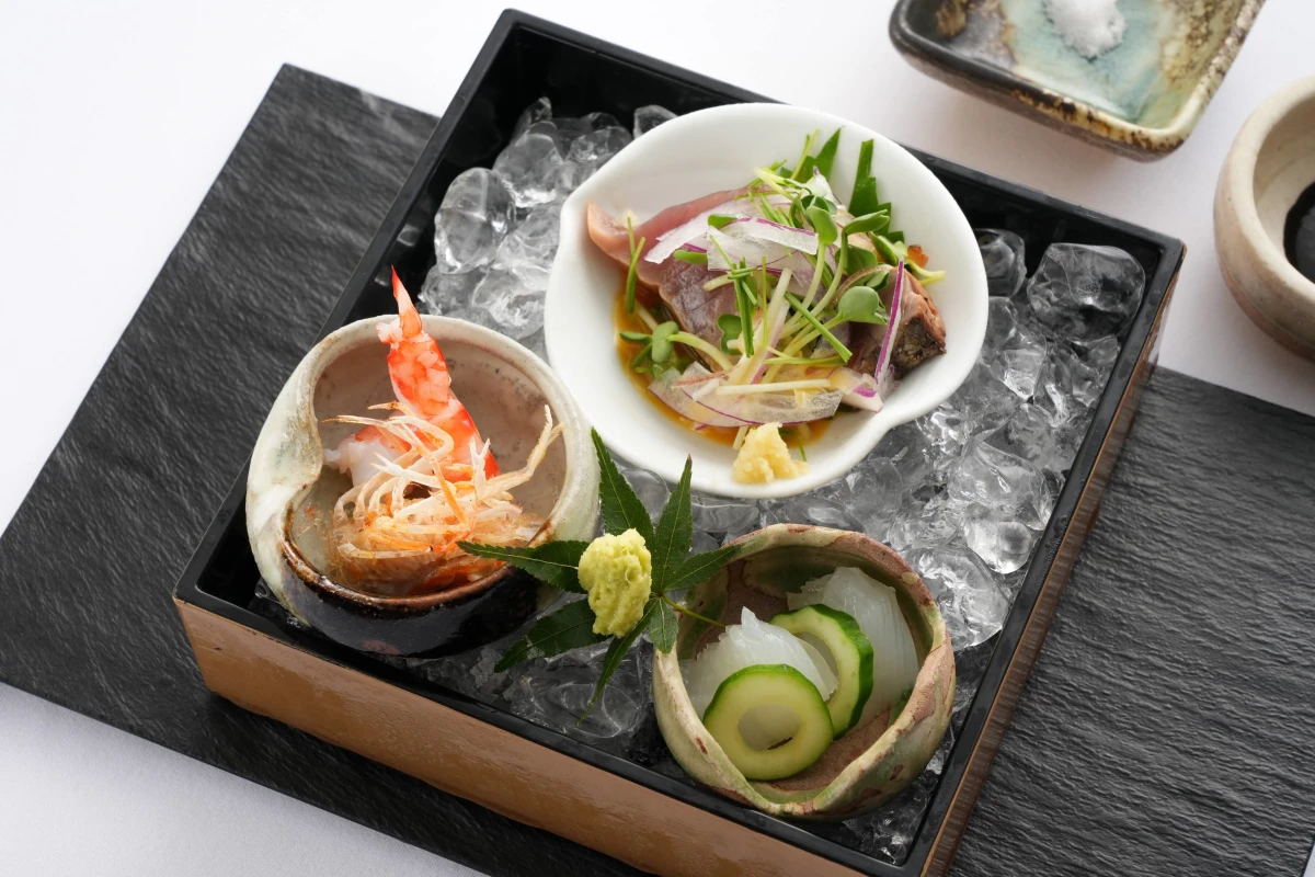 【Anny限定 アニバーサリープラン】個室 or 窓側席確約！懐石コース全9品＋乾杯スパークリング＋花束＋メッセージ付きケーキ＋ボトルワインのお土産付き★新宿三丁目駅直結！アクセス抜群の好立地でアニバーサリーをお祝い★ 15