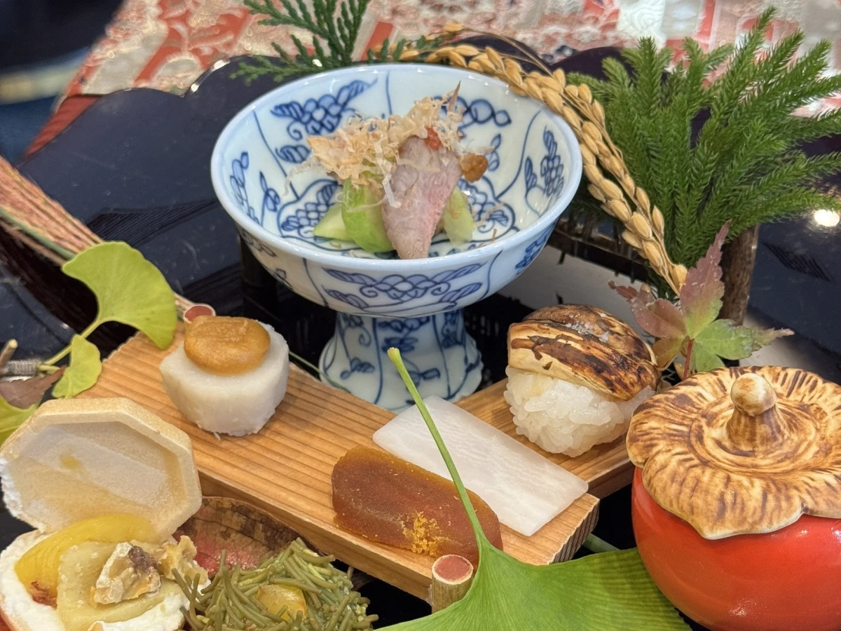 【Anny限定 アニバーサリープラン】個室 or 窓側席確約！懐石コース全9品＋乾杯スパークリング＋花束＋メッセージ付きケーキ＋ボトルワインのお土産付き★新宿三丁目駅直結！アクセス抜群の好立地でアニバーサリーをお祝い★ 8