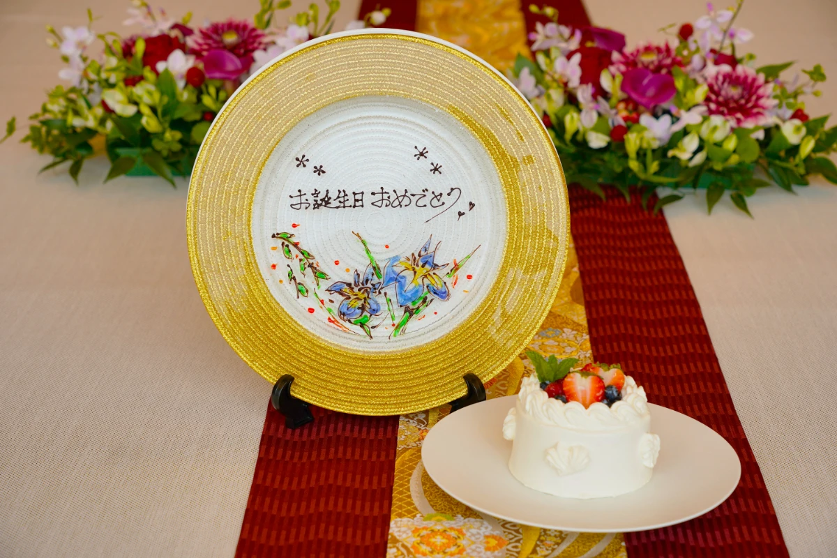 【Anny限定 /2名～12名★アニバーサリープラン】個室 or 窓側席確約！懐石コース全9品＋乾杯スパークリング＋花束＋メッセージ付きケーキ＋ボトルワインのお土産付き★新宿三丁目駅直結！アクセス抜群の好立地でアニバーサリーをお祝い★の写真 3