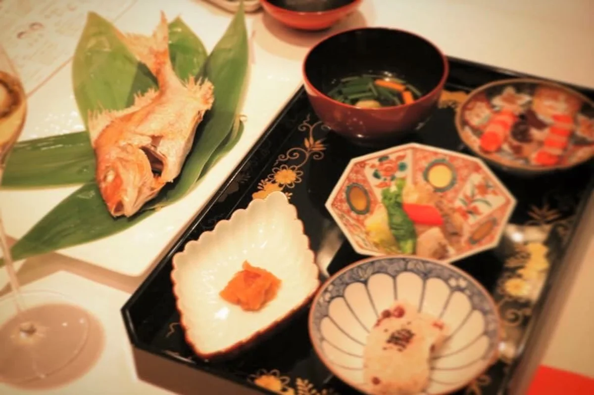 お子様のハレの日を極上フレンチでお祝い | 【個室確約】お食い初めプラン★旬の豪華食材を贅沢に使用したフレンチフルコース全10品+お食い初め料理★覚王山の非日常空間★