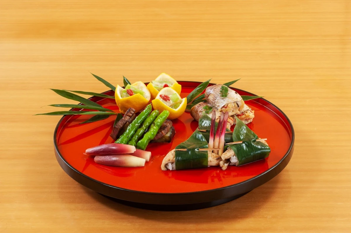 最高の食材で祝う、忘れられない記念日を | 【最大6名可・個室または半個室確約】還暦・顔合わせなどさまざまなお祝い向けディナープラン★高級食材を使った全7品のおまかせ会席★銀座一丁目駅から徒歩1分