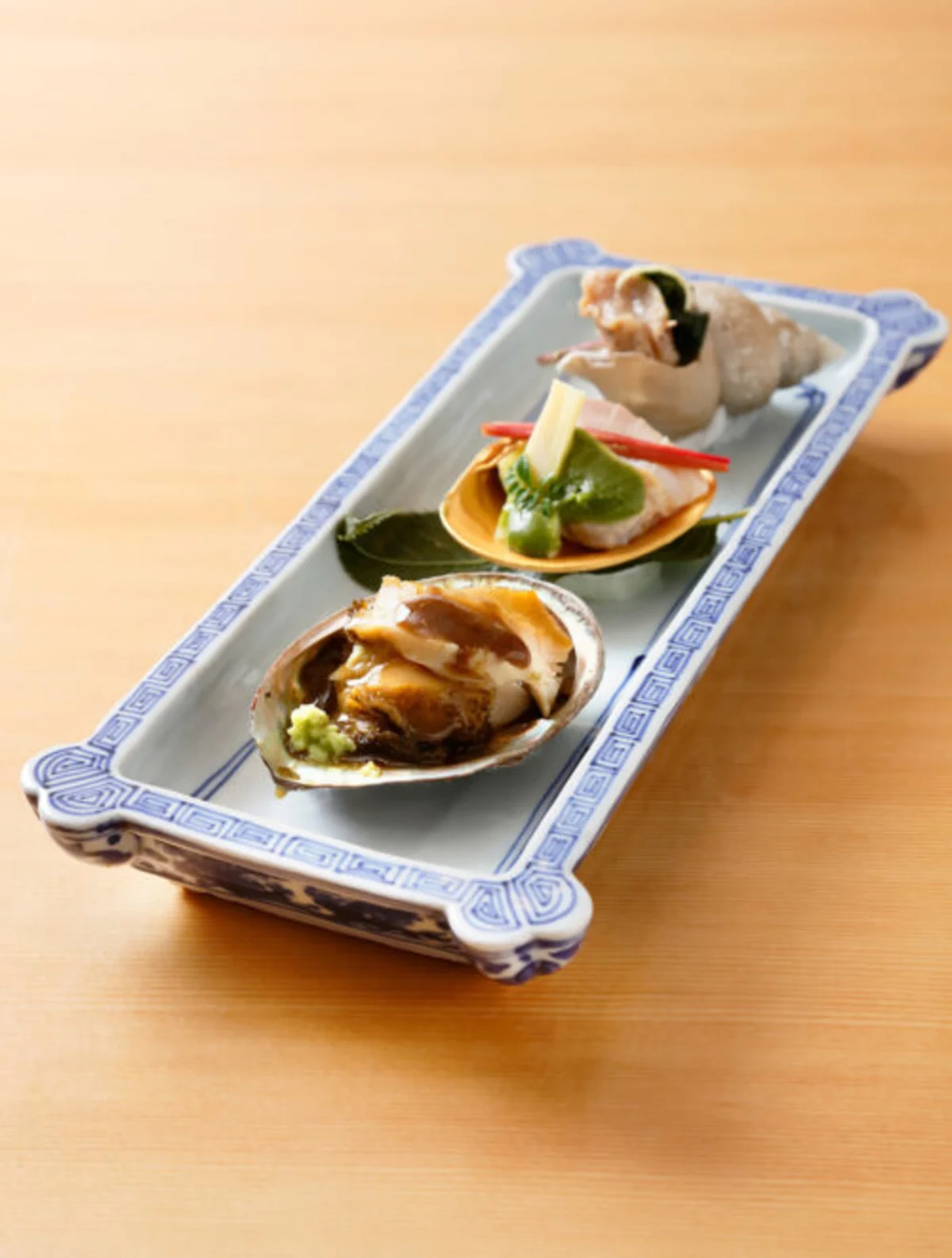 【個室または半個室確約】接待・会食/顔合わせ向けディナープラン★高級食材を使った全7品のおまかせ会席★銀座一丁目駅から徒歩1分 料理