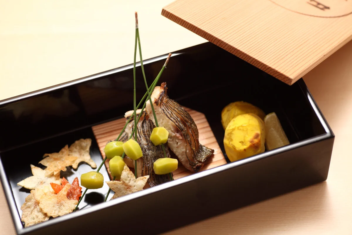 【個室または半個室確約】接待・会食/顔合わせ向けディナープラン★高級食材を使った全7品のおまかせ会席★銀座一丁目駅から徒歩1分 料理