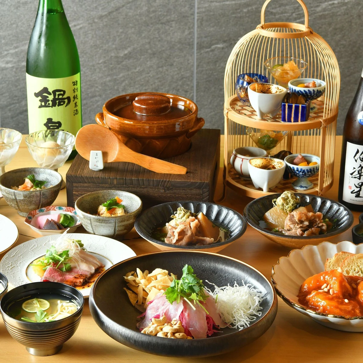 厳選食材で織りなす和・洋・中の多彩な逸品と絶品おでん | 【個室orカウンター★大人のアニバーサリーディナー】おでん・創作素麺を味わう職人仕込みの全8品×飲み放題＋メッセージ付きプレート ★北新地で大切な記念日を