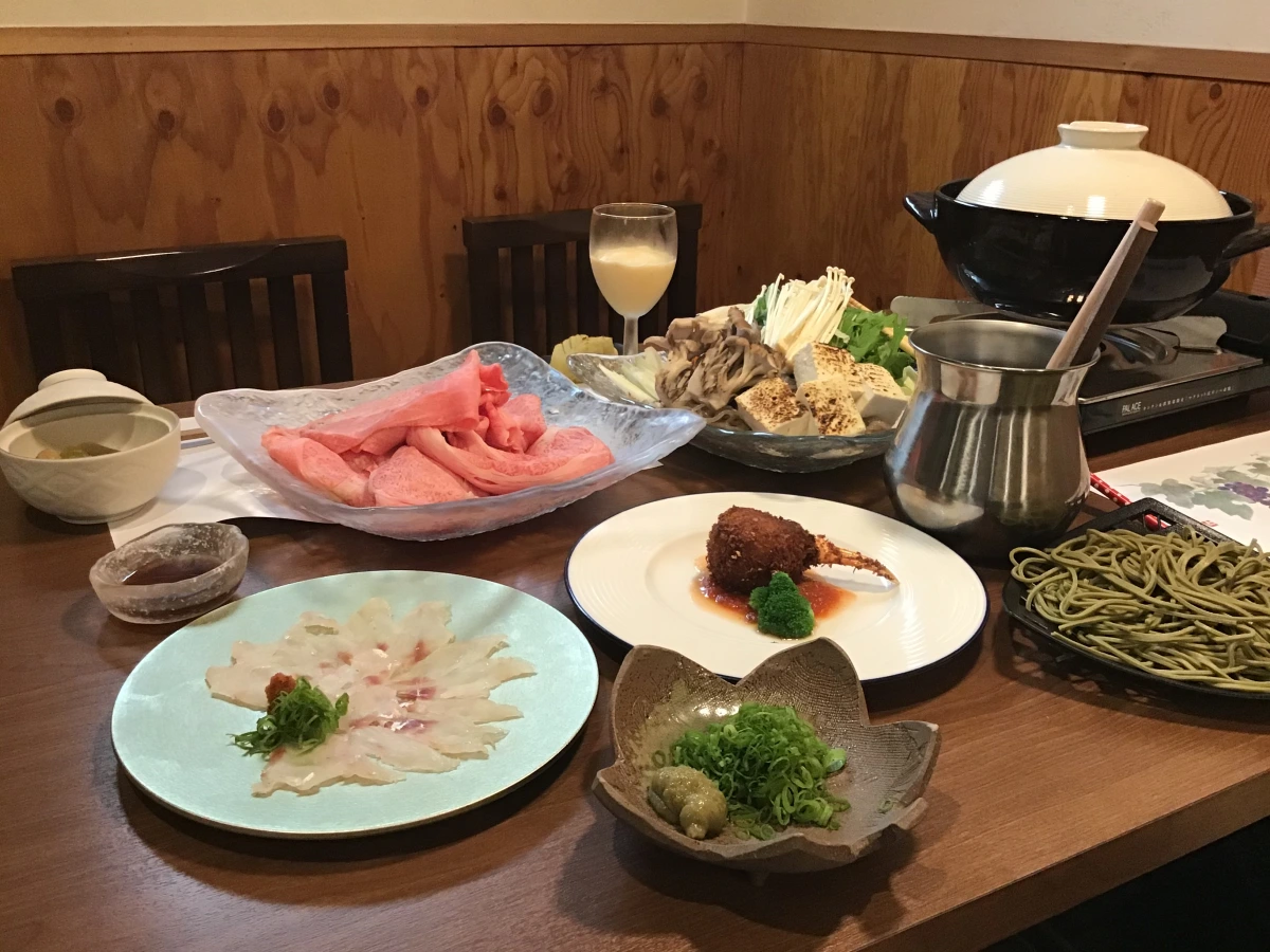 12月31日～1月1日限定！【最大10名可/お正月プラン】個室確約★宮崎県産黒毛和牛を味わう、選べる3種コース★新年を彩る贅沢な美食体験を★ 内観/外観