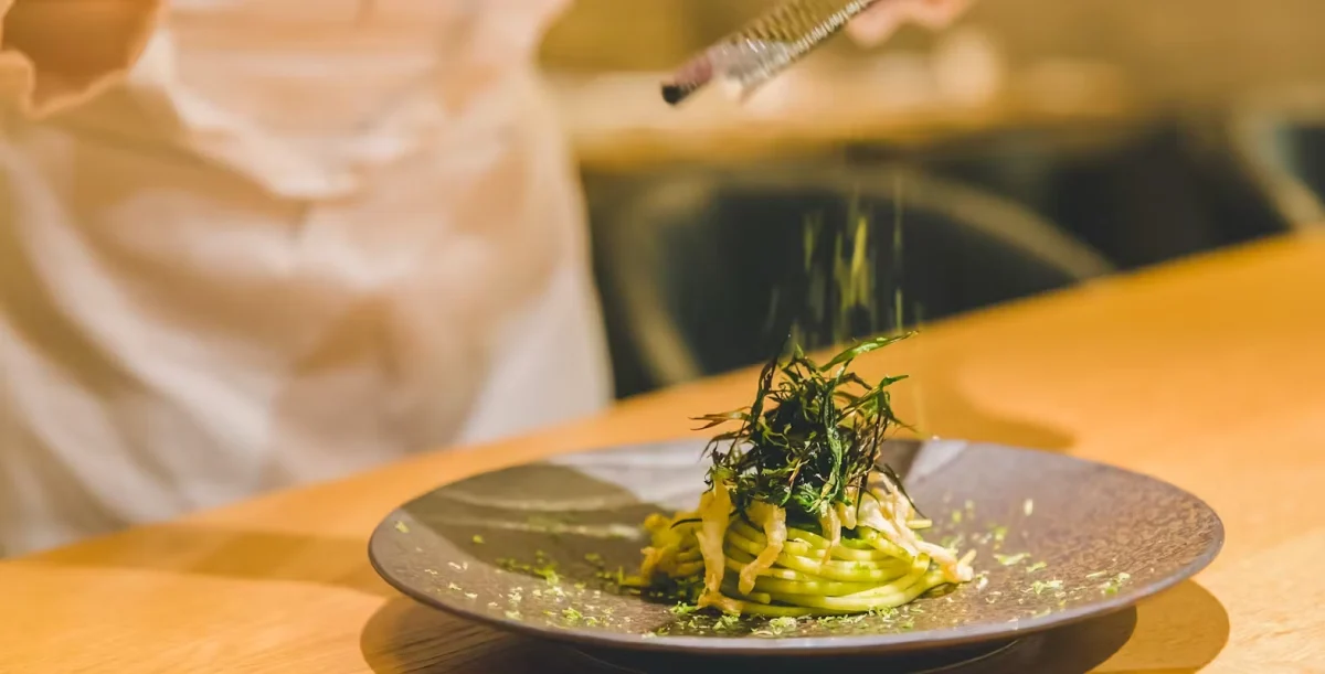 【Foglia】パスタ×魚＆肉のWメインを楽しむランチコース8品＋メッセージ付きプレート＆乾杯スパークリング 6