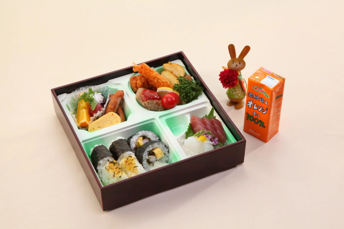 【個室確約 / 長寿祝いプラン】旬の食材をふんだんに活かしたお祝い会席全12品 ～松コース～ 3