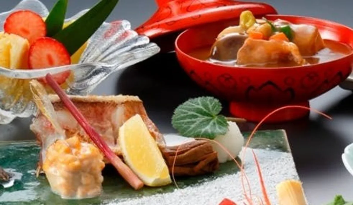 【個室確約】お食い初めプラン★豪華加賀懐石料理[禄]全10品＋お食い初め膳(別料金)＋乾杯ドリンク＋加賀の銘菓「紫雲石 4個入」付き★横浜ベイ ...