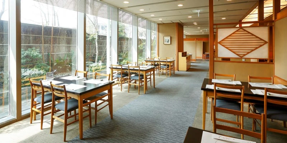 5～12名様【個室確約 / 結納・顔合わせランチ】豪華加賀懐石料理［寿］全10品＋2ドリンク＋加賀の銘菓「紫雲石 4個入」付き★横浜ベイホテル東急で家族の絆を深めるの写真 3