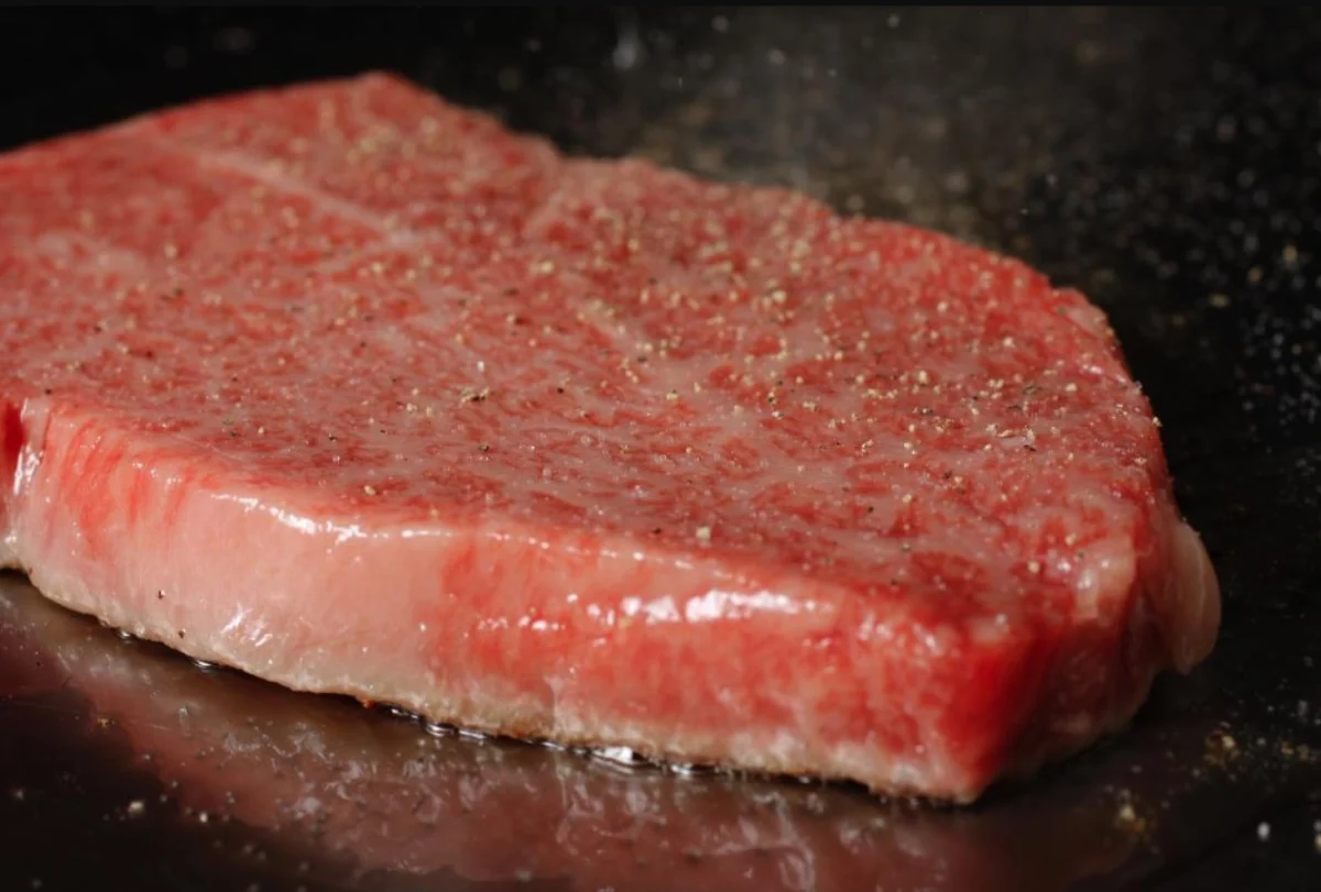 【お祝いプラン】最高級黒毛和牛×フォアグラを堪能する極上鉄板焼きディナー＆メッセージ付きプレートのご用意可 2