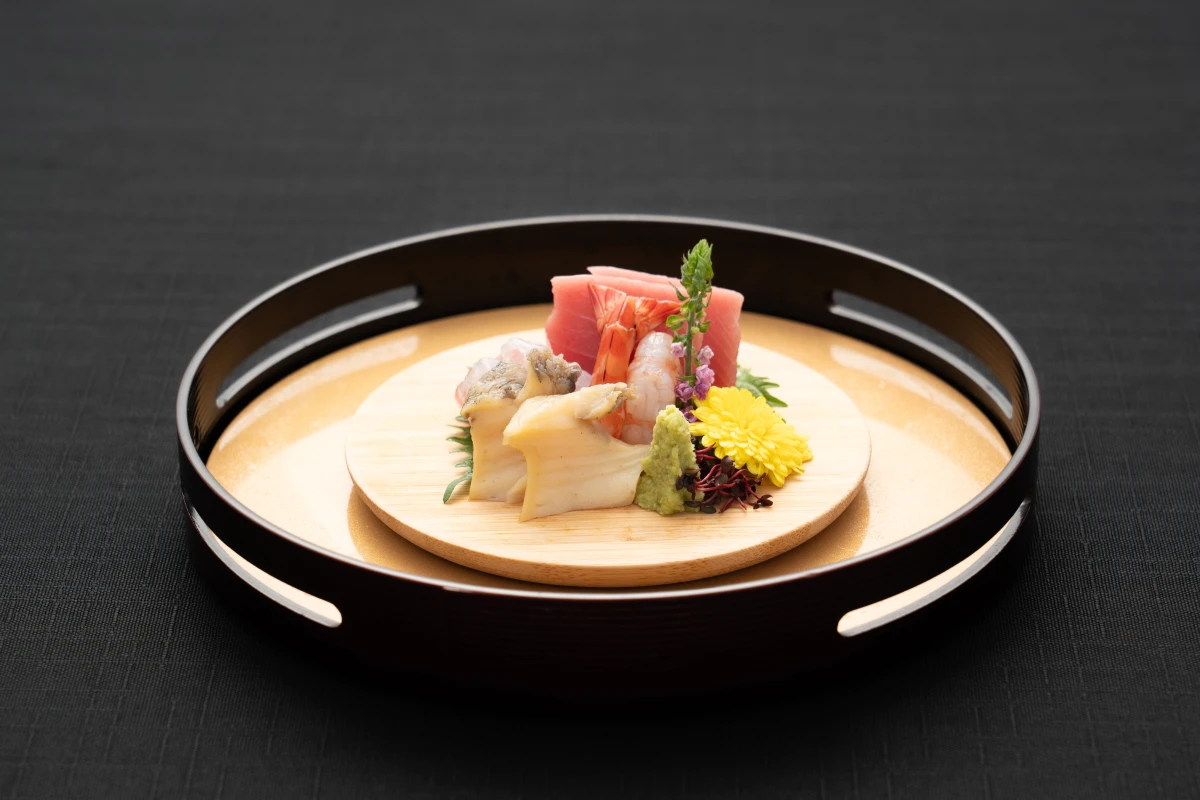 【個室確約 会食・接待プラン】築50年の古民家で味わう本格懐石ディナーコース★関内に佇む、数寄屋造りのミシュラン獲得店★ゲストも上司も大満足!上質な和個室でおもてなしの写真 5